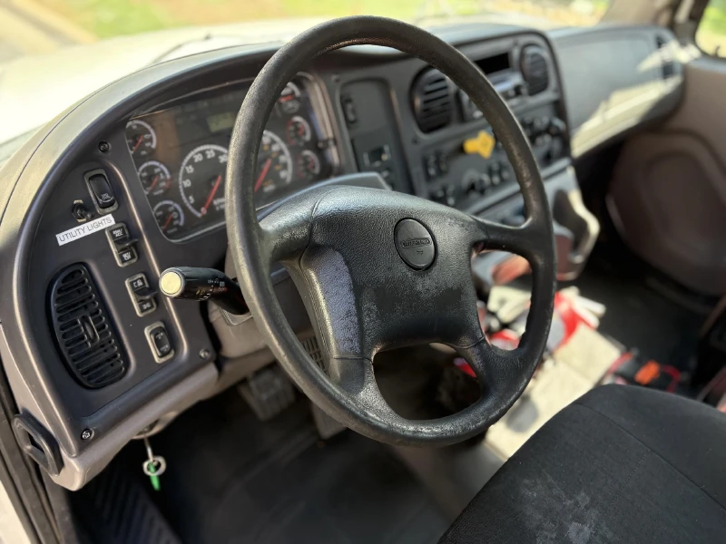 2015 FREIGHTLINER BUSINESS CLASS M2 106