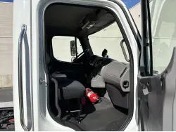 2015 FREIGHTLINER BUSINESS CLASS M2 106