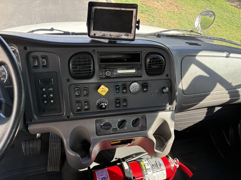 2015 FREIGHTLINER BUSINESS CLASS M2 106