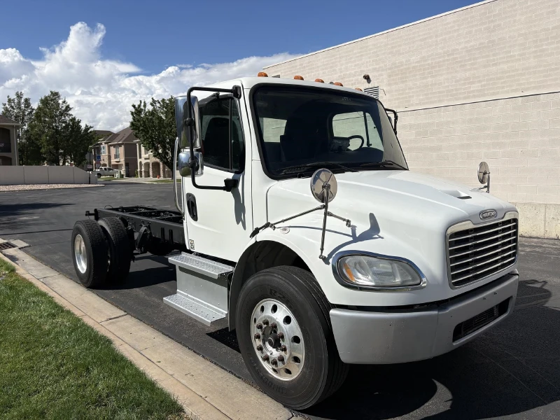 2015 FREIGHTLINER BUSINESS CLASS M2 106