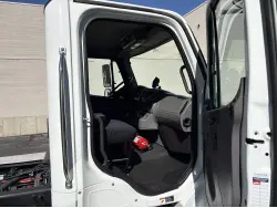 2015 FREIGHTLINER BUSINESS CLASS M2 106