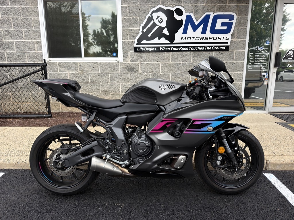 2024 Yamaha YZF R7 R7 in Sterling, VA