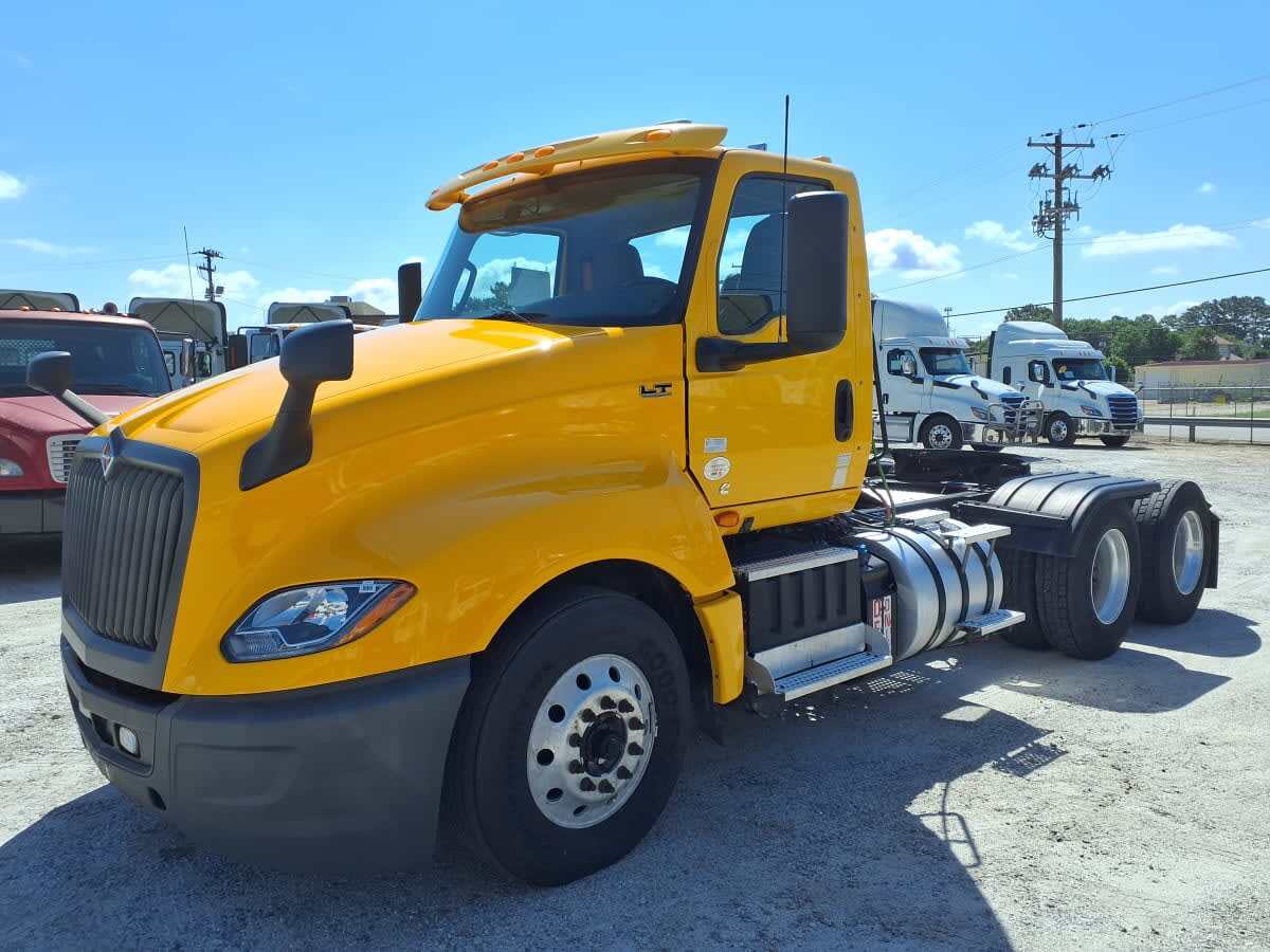 2020 INTERNATIONAL LT625 DAYCAB T/A in Greenville, SC