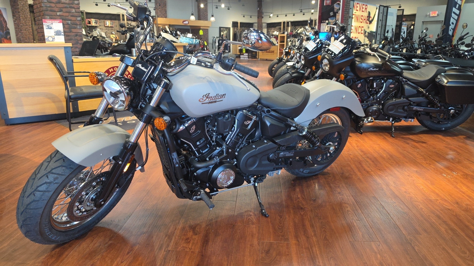 2025 Indian SCOUT LIMITED, SILVER QUARTZ SMK, TEC, 49ST Limited + T BASE in Vancouver, WA