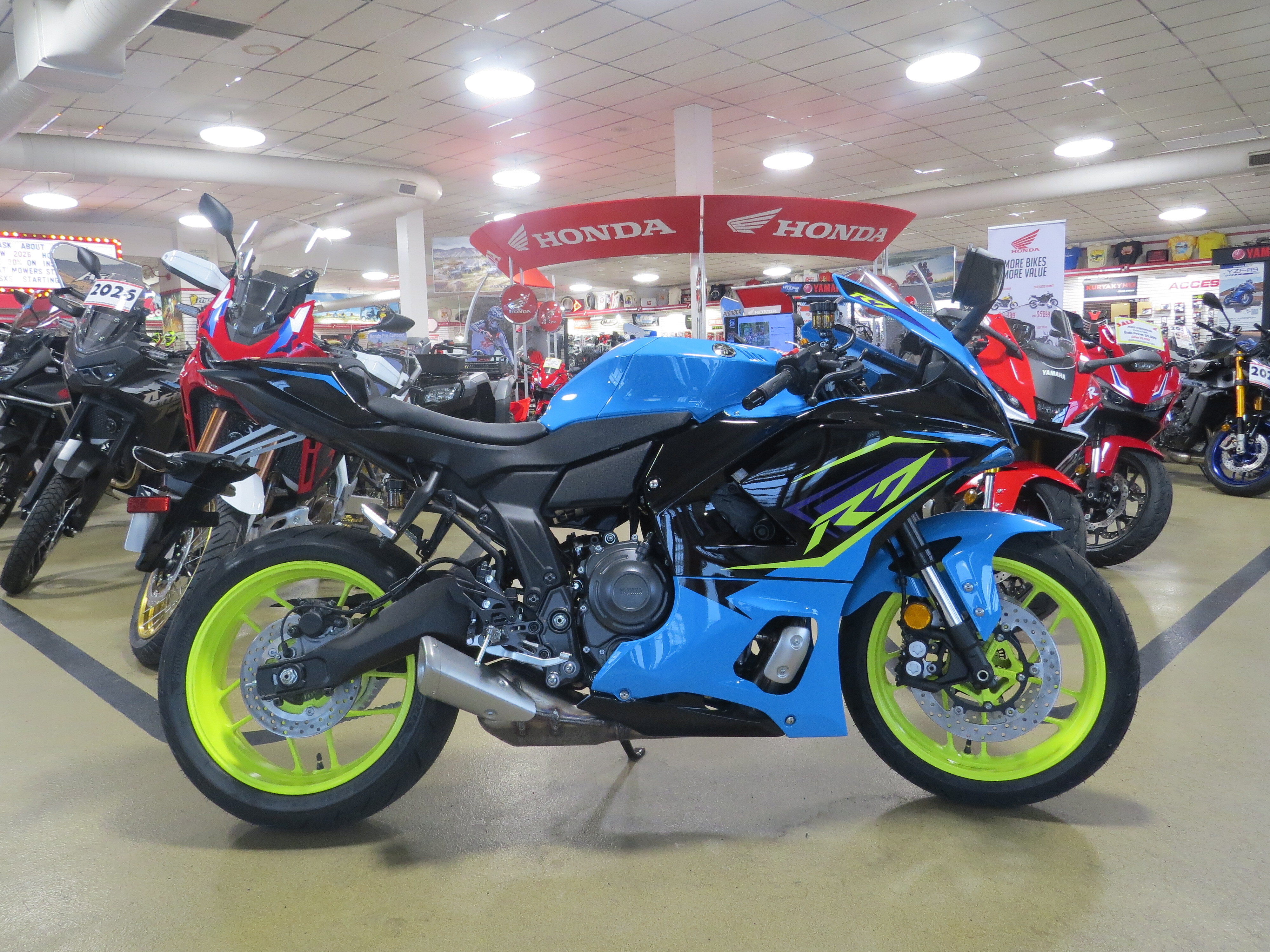 2026 Yamaha YZF-R7 R7 in Litchfield, IL