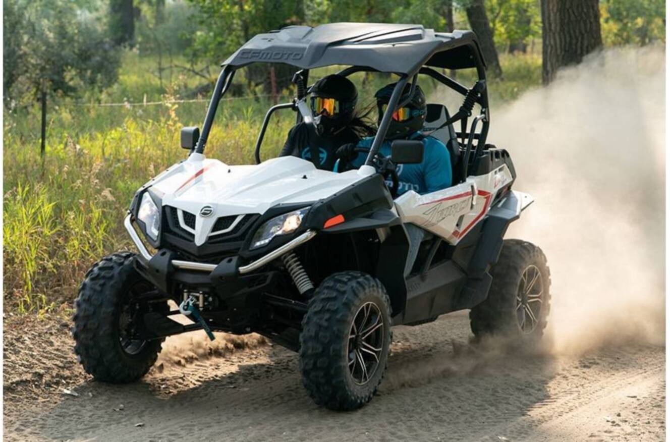 A photo of this 2021 CFMOTO ZFORCE 800 EX CF800