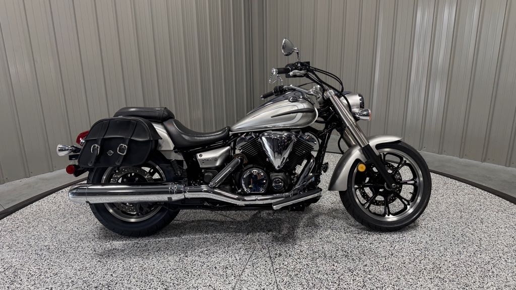 2012 Yamaha V-STAR 950 950 in Jonestown, PA
