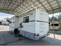 2003 WINNEBAGO SIGHTSEER 30B