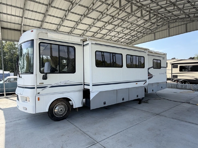 2003 WINNEBAGO SIGHTSEER 30B