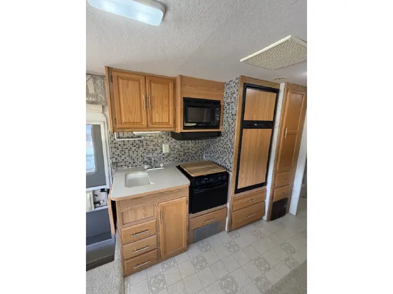 2003 WINNEBAGO SIGHTSEER 30B
