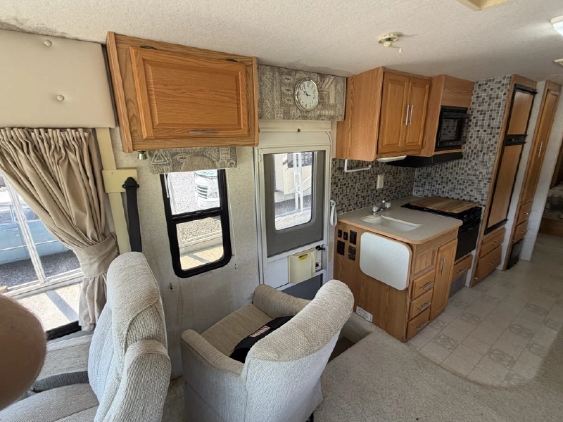 2003 WINNEBAGO SIGHTSEER 30B