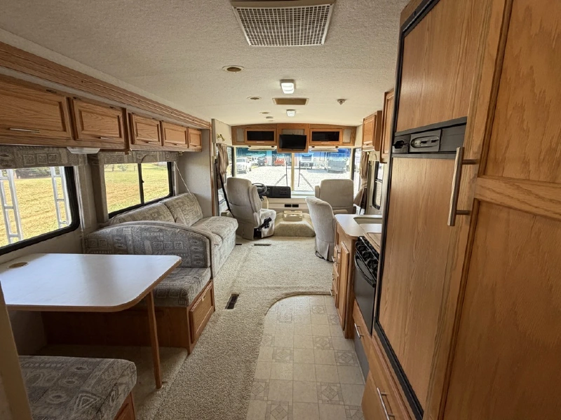 2003 WINNEBAGO SIGHTSEER 30B