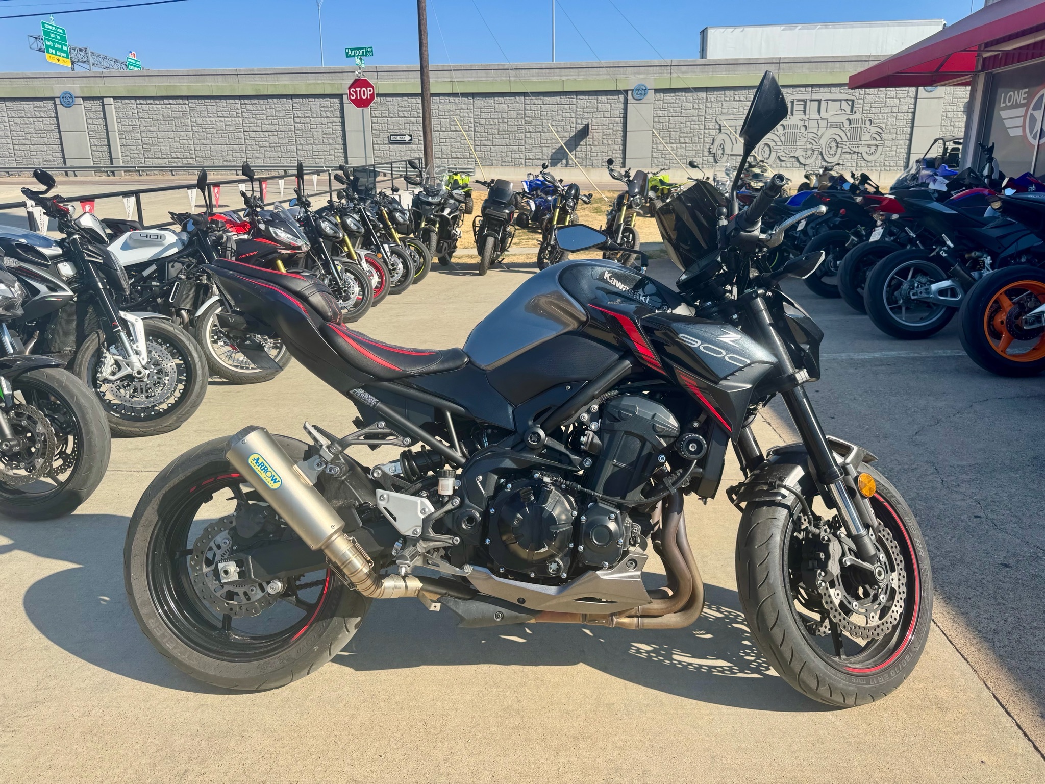 2023 Kawasaki Z900 ABS Sportbike motorcycle