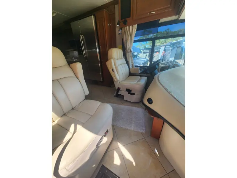 2010 FLEETWOOD DISCOVERY 40G