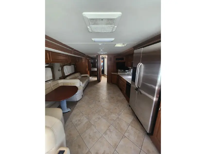2010 FLEETWOOD DISCOVERY 40G