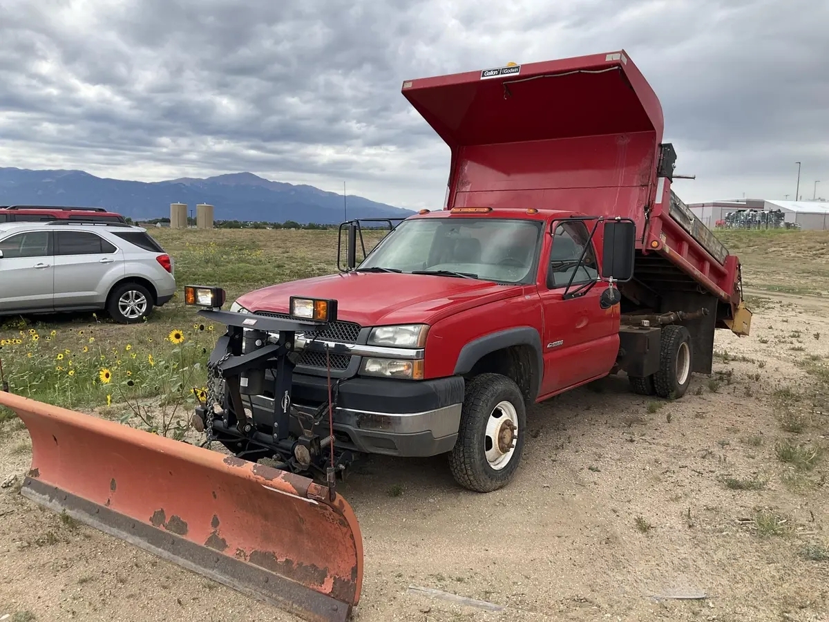 2004 CHEVROLET SILVERADO in East Wareham, MA