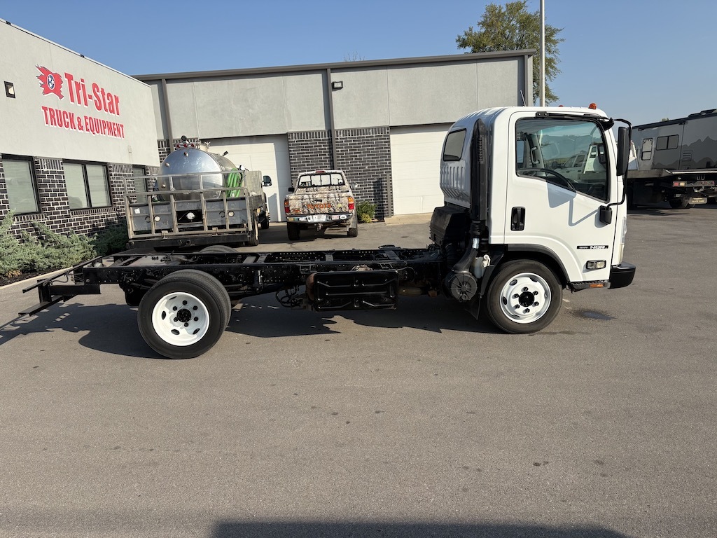 2014 ISUZU NQR in Lebanon, TN