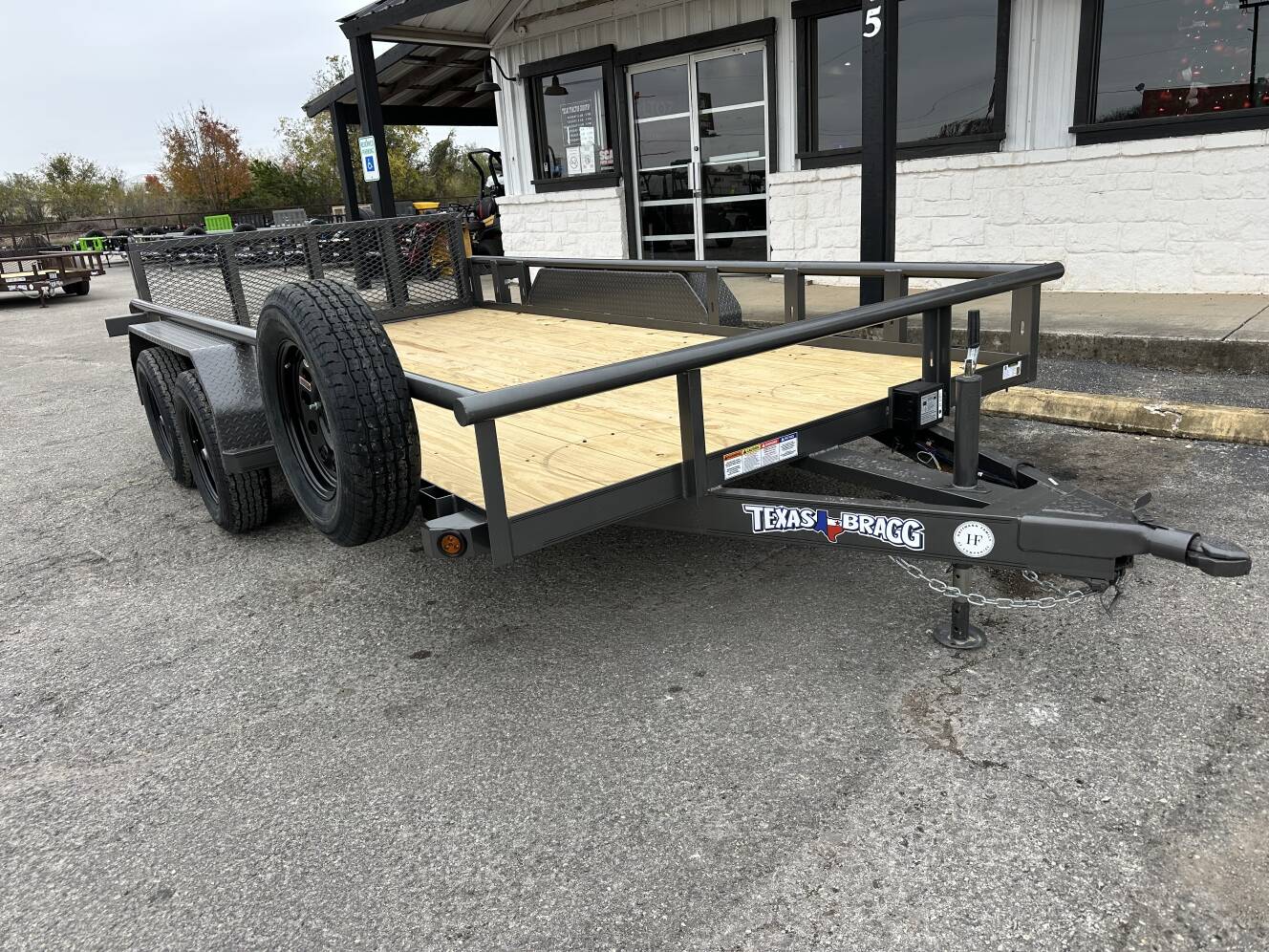 A photo of this 2025 Texas Bragg 14P