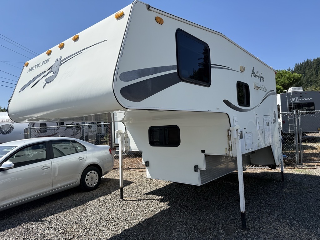2005 Northwood Mfg ARCTIC FOX 990 S in portland OR