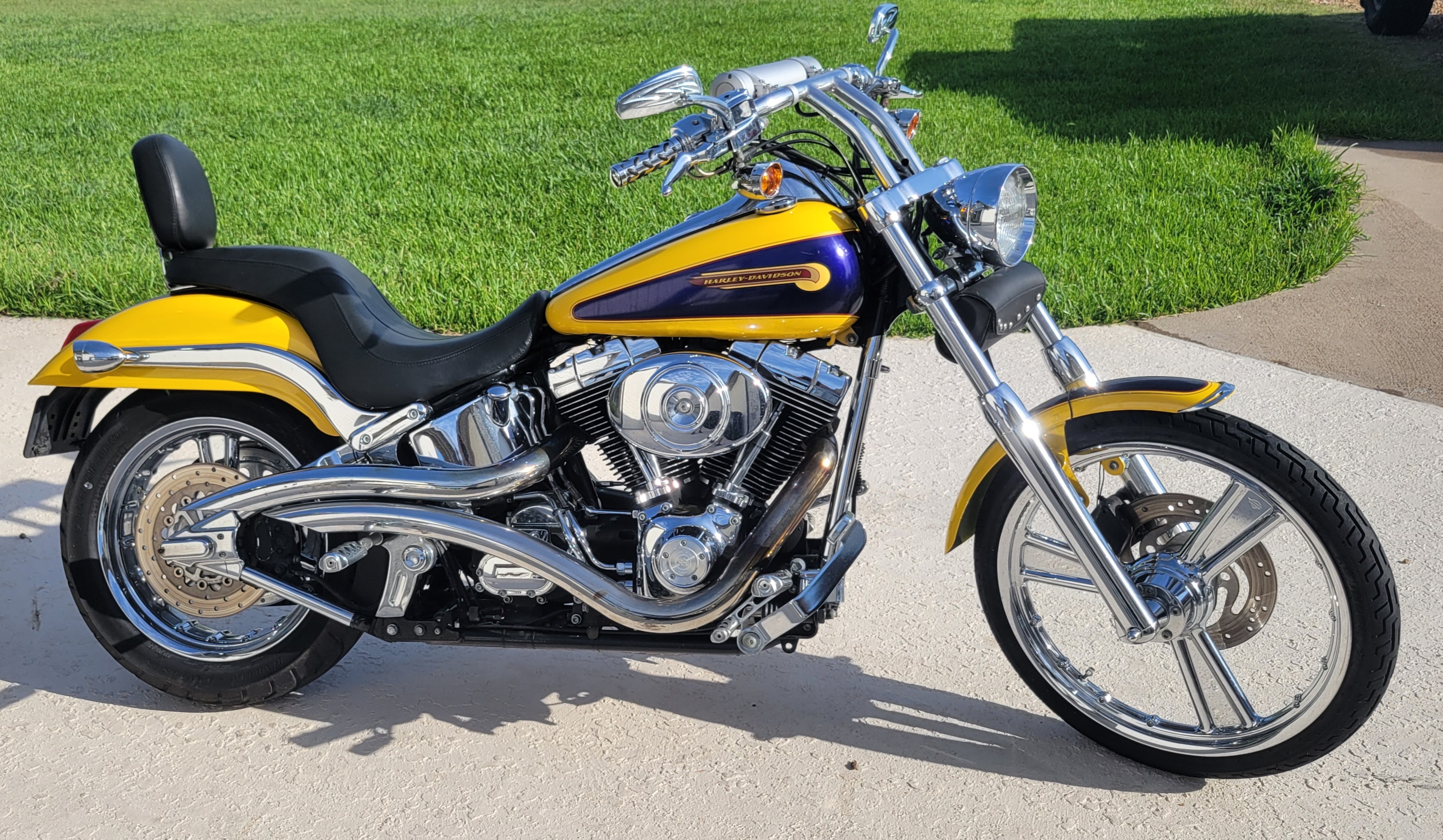 2004 Harley-Davidson SOFTAIL DEUCE Standard motorcycle