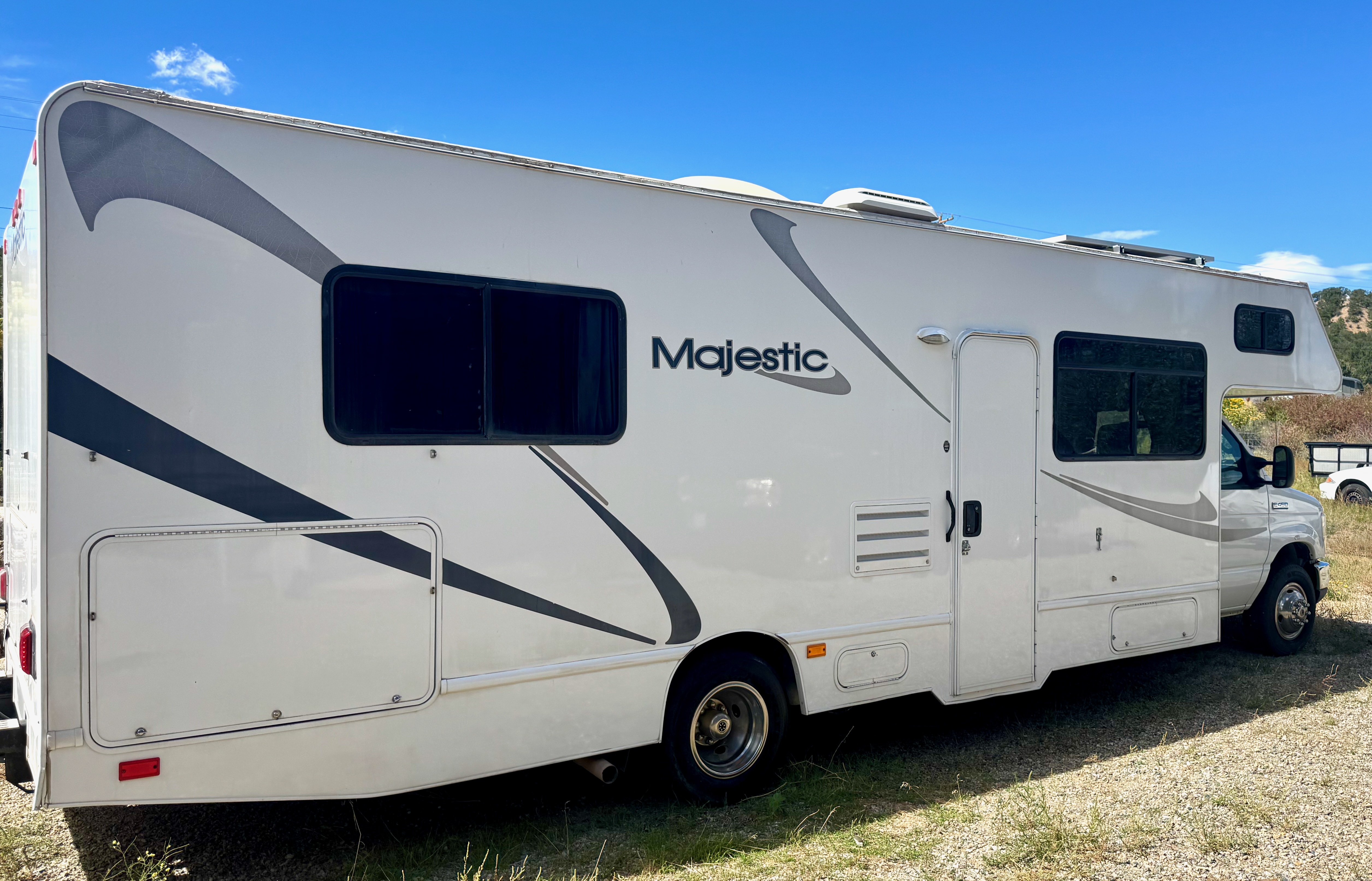 2012 Thor Motor Coach FOUR WINDS MAJESTIC 28A in buena vista CO