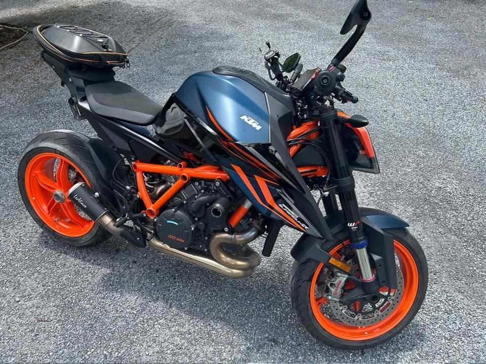 2023 KTM SUPER DUKE 1290 R EVO Sportbike motorcycle