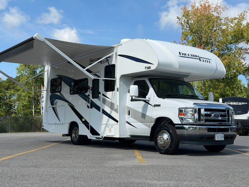 2022 Thor Motor Coach Freedom Elite 23H Ford in virginia beach VA