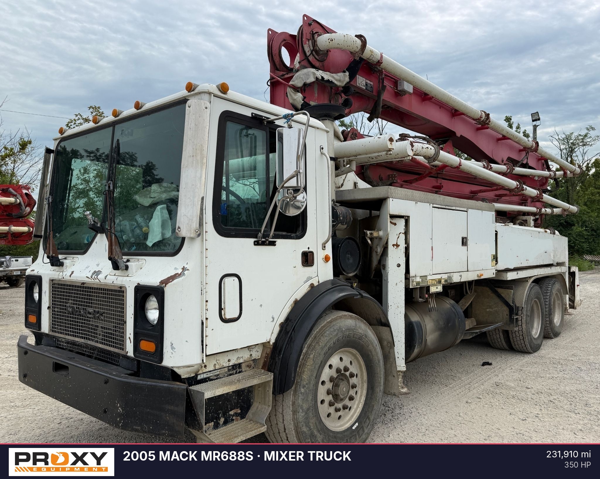 2005 MACK 600 in Louisville, KY