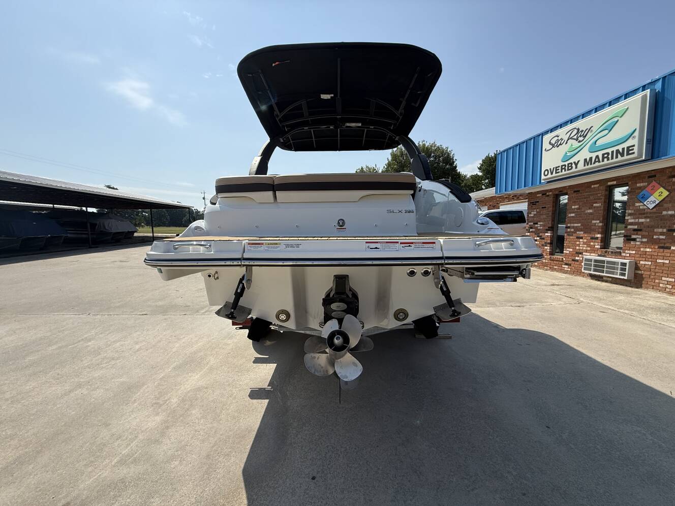 A photo of this 2027 Sea Ray SLX 260