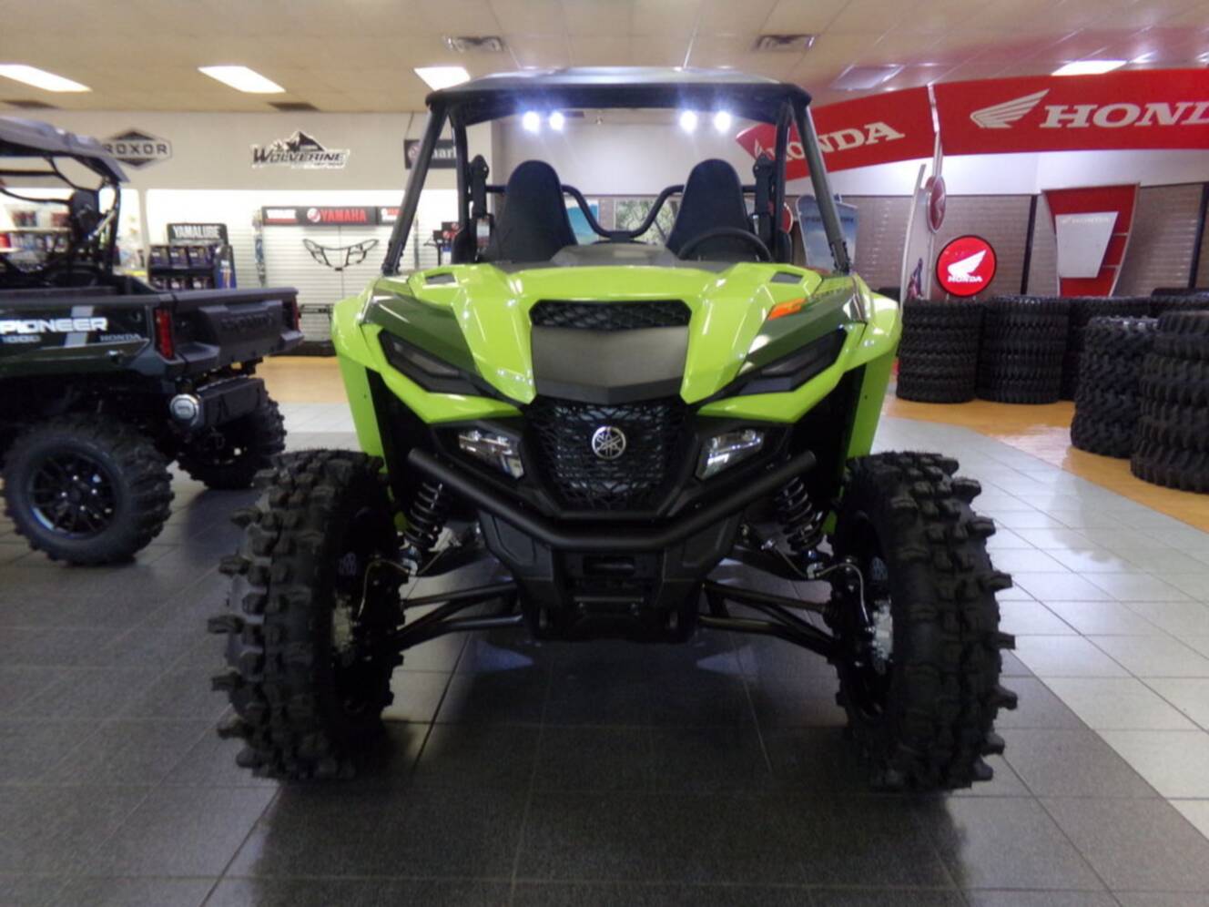 A photo of this 2026 Yamaha Wolverine Rmax2 1000 R-Spec