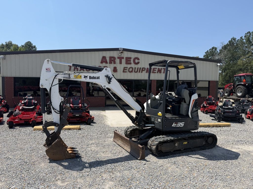 2021 Bobcat Compact Excavators E35 25HP in Nauvoo, AL