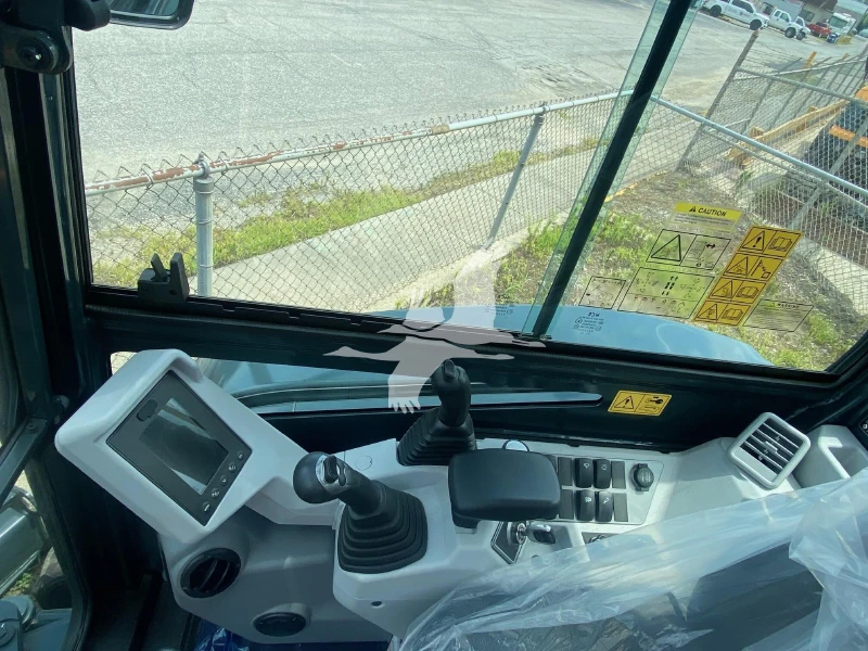 2025 HYUNDAI HX35AZ