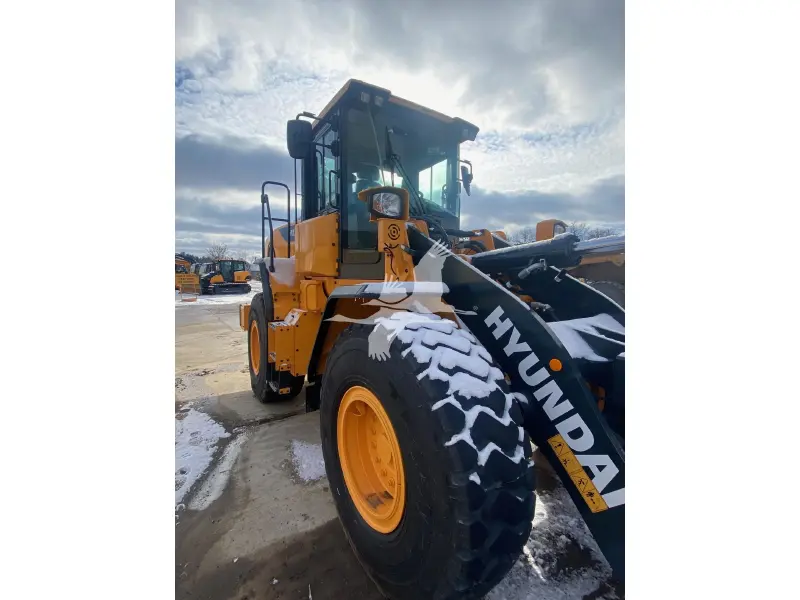 2025 HYUNDAI HL955A
