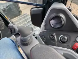 2024 HYUNDAI HD100