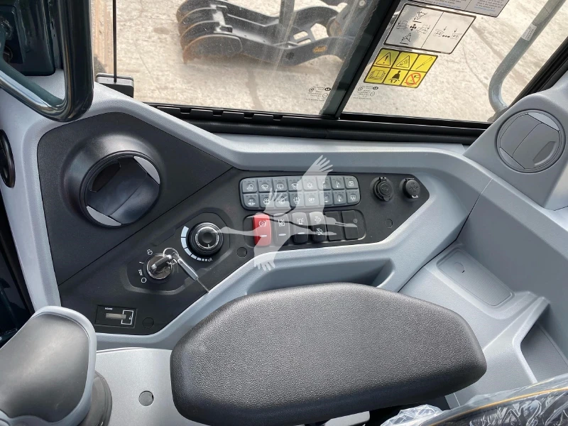 2024 HYUNDAI HD100