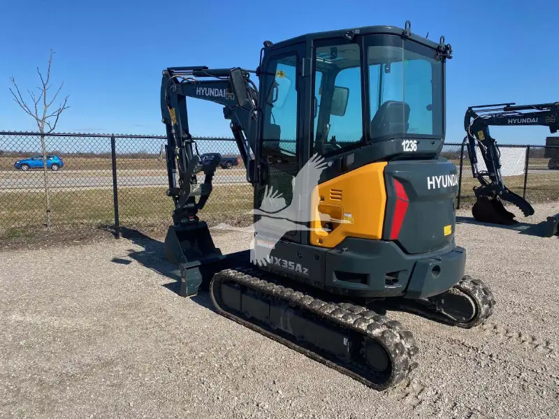 2026 HYUNDAI HX35AZ