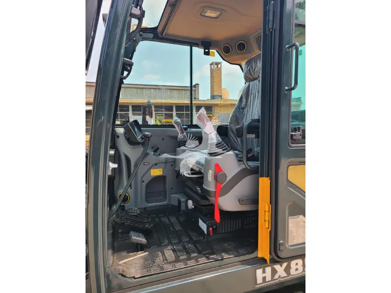 2023 HYUNDAI HX85A
