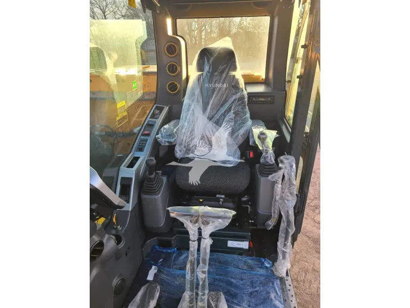 2023 HYUNDAI HX130A LCR