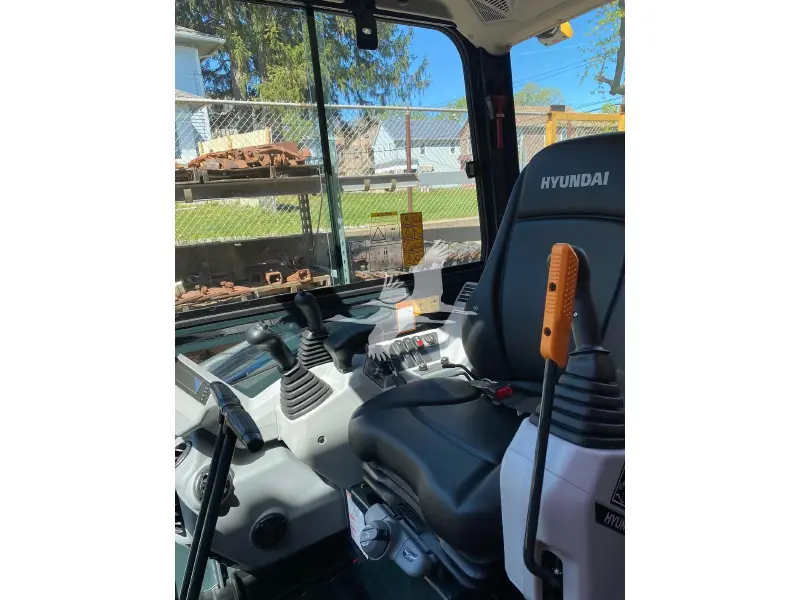 2024 HYUNDAI HX48AZ