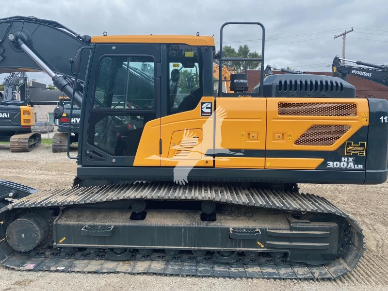 2023 HYUNDAI HX300A LR