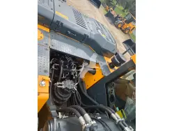 2023 HYUNDAI HX300A LR