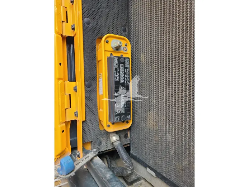 2016 HYUNDAI HX330L