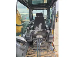 2016 HYUNDAI HX330L