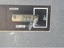 2016 HYUNDAI HX330L