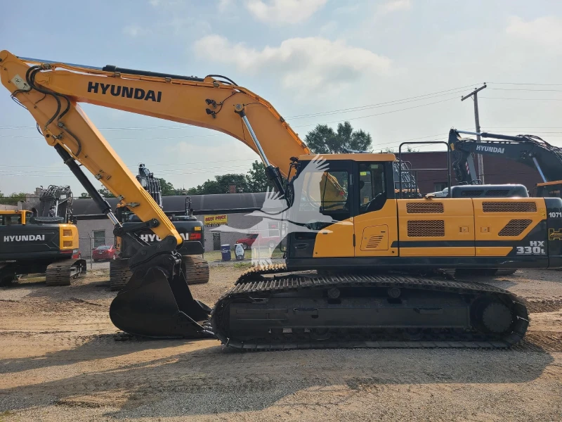 2016 HYUNDAI HX330L
