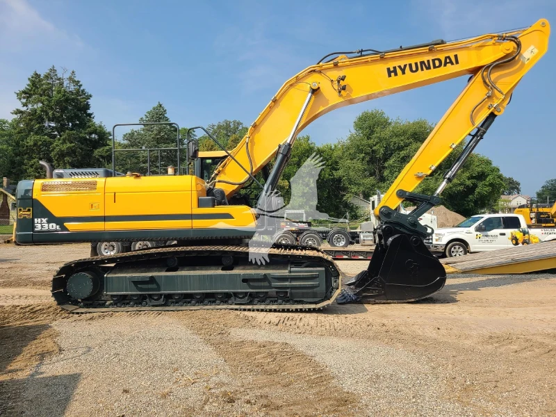 2016 HYUNDAI HX330L