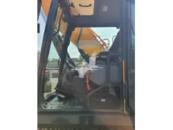 2016 HYUNDAI HX330L