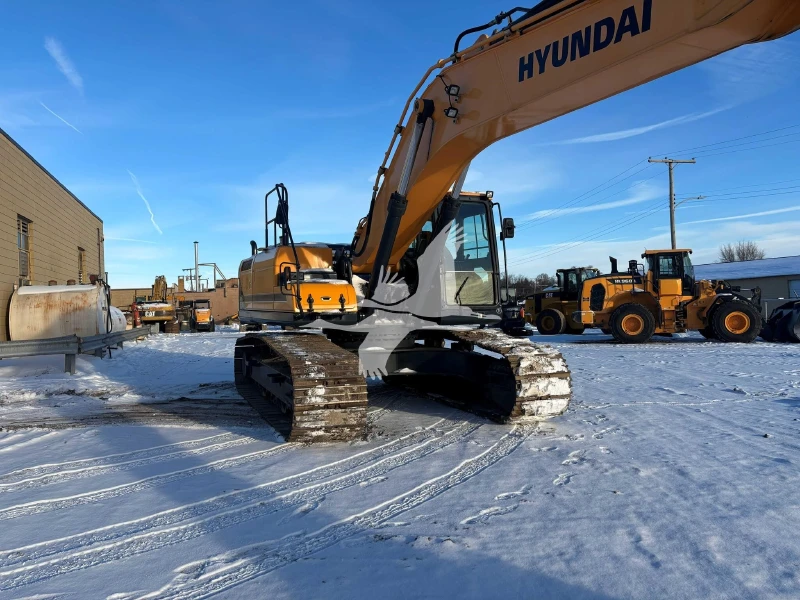 2016 HYUNDAI HX330L