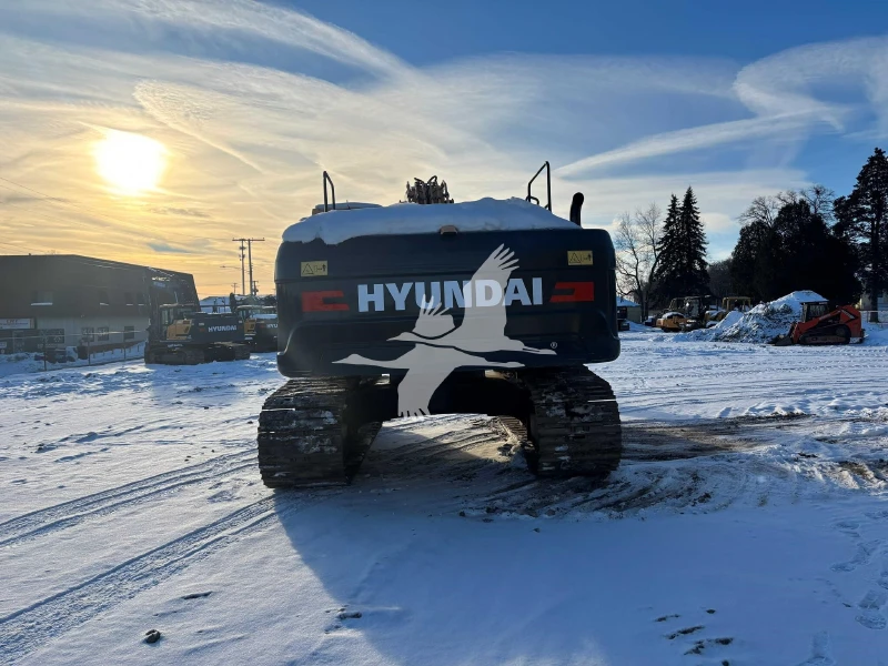 2016 HYUNDAI HX330L