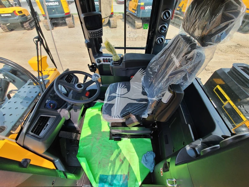 2023 HYUNDAI HL955ATM